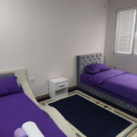 Comfort Pirot Buitenkant foto