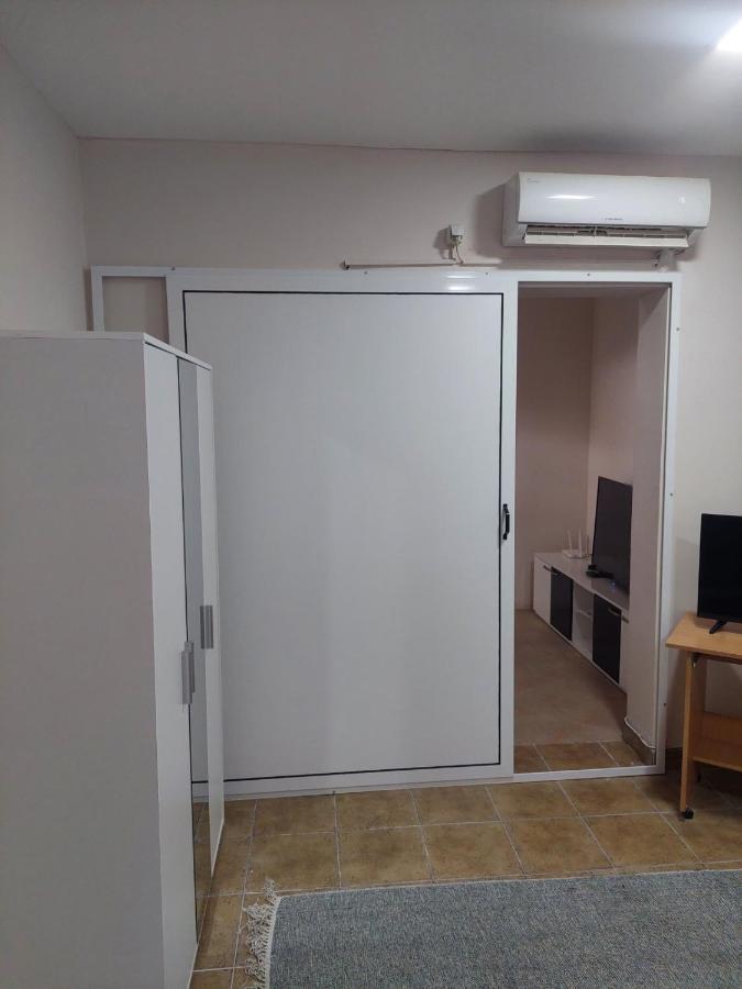 Comfort Pirot Buitenkant foto